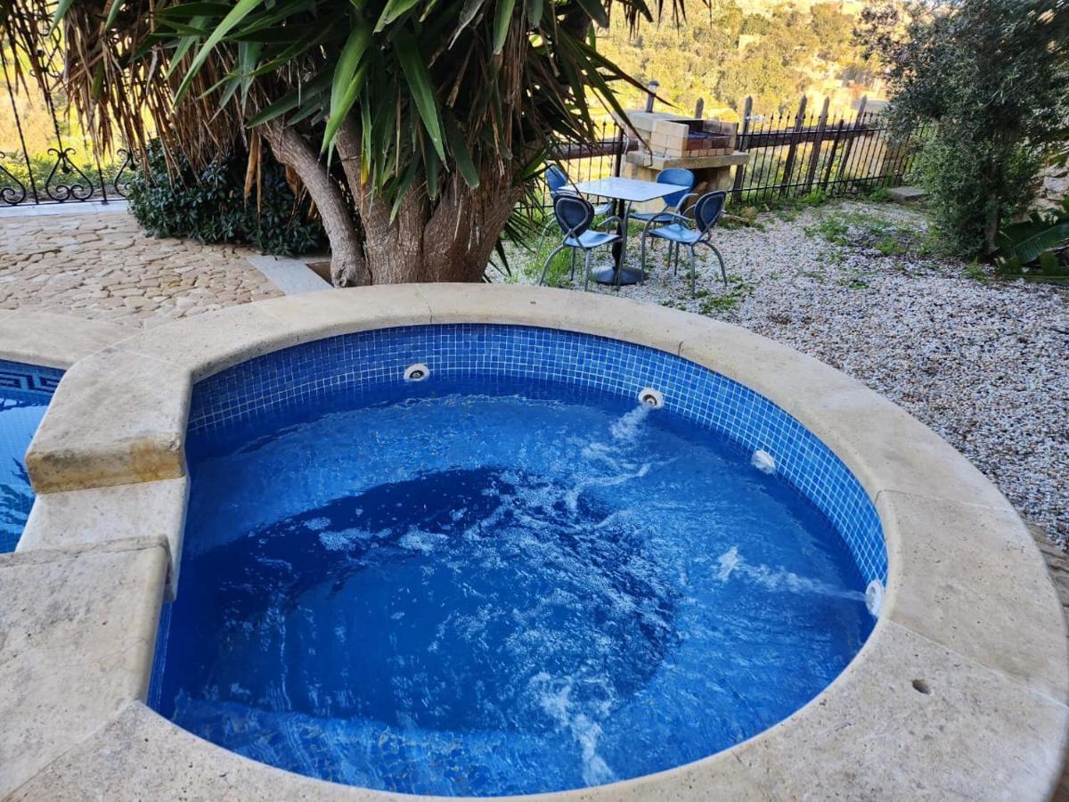 Ghajn il-Kbira  Gozo Island Escape Sleeps 4 With Private Bathroom المظهر الخارجي الصورة