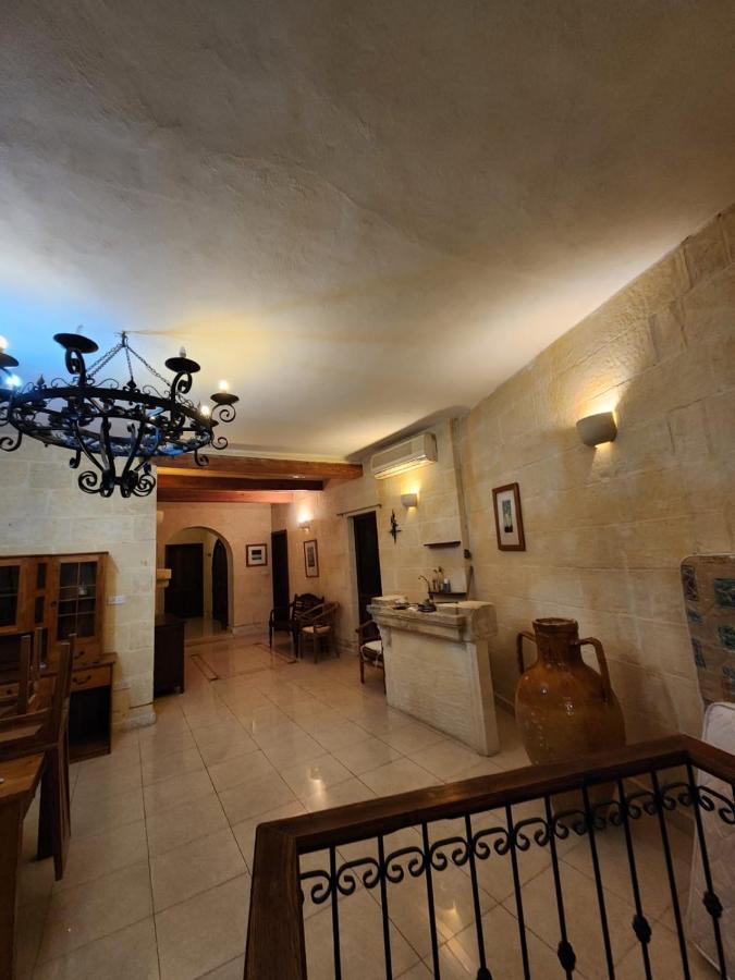 Ghajn il-Kbira  Gozo Island Escape Sleeps 4 With Private Bathroom المظهر الخارجي الصورة