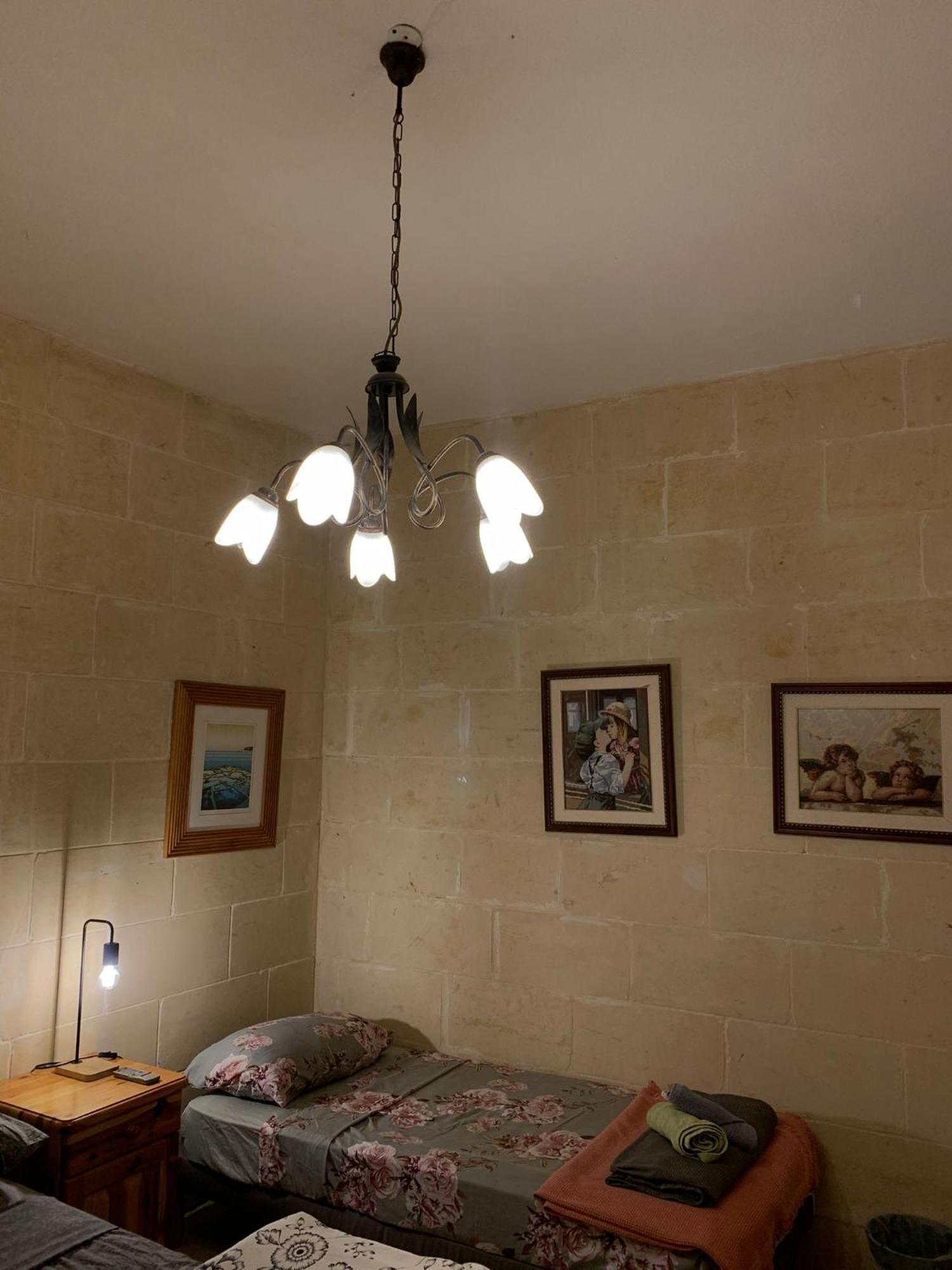 Ghajn il-Kbira  Gozo Island Escape Sleeps 4 With Private Bathroom المظهر الخارجي الصورة